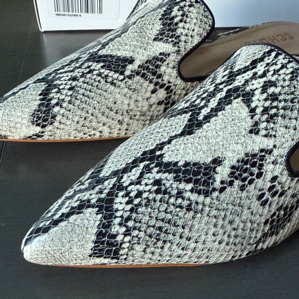 SCHUTZ POINTED TOE MULES 8.5 - Picture 3 of 8